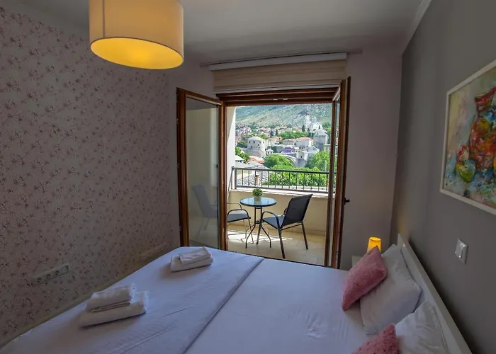 Apartment Light De Luxe - With Old Bridge View