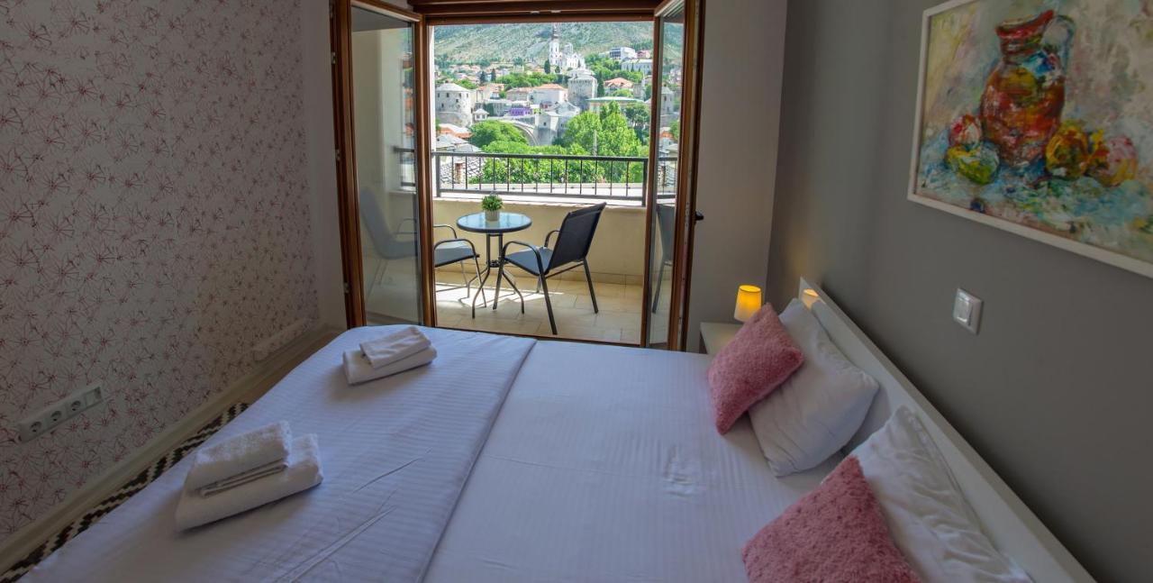 Light De Luxe - With Old Bridge View Apartman *